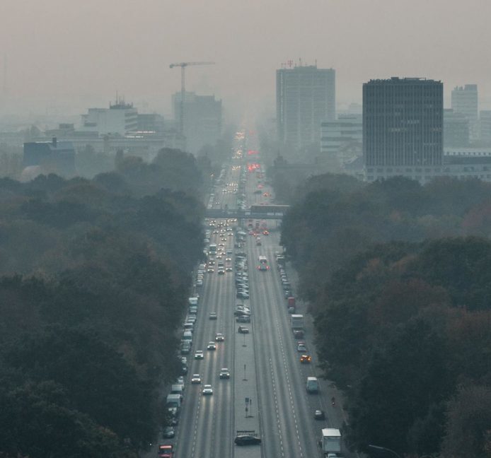 ¿Reducen las limitaciones de velocidad la contaminación atmosférica?