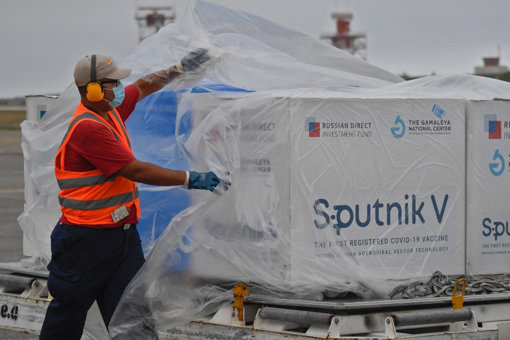 La Comunidad de Madrid estudió la compra de la vacuna Sputnik en febrero