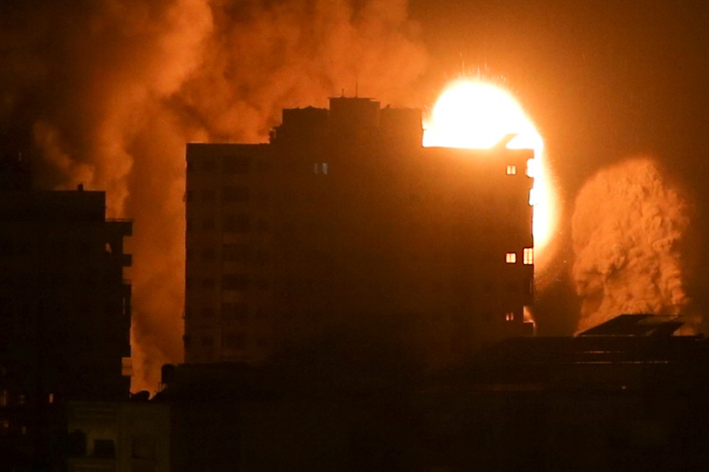 Gaza vive otra madrugada de intensos bombardeos israelíes