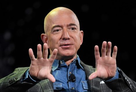 Jeff Bezos desliza que China gana influencia con la compra de Twitter por Elon Musk