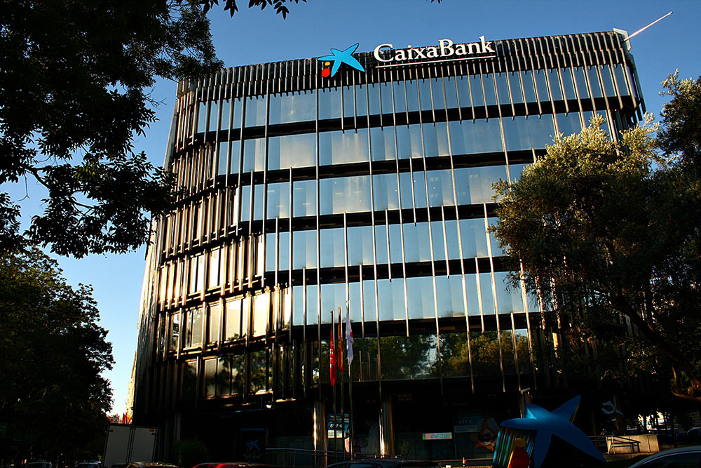 CaixaBank pierde 200.000 clientes en siete meses tras la absorción de Bankia