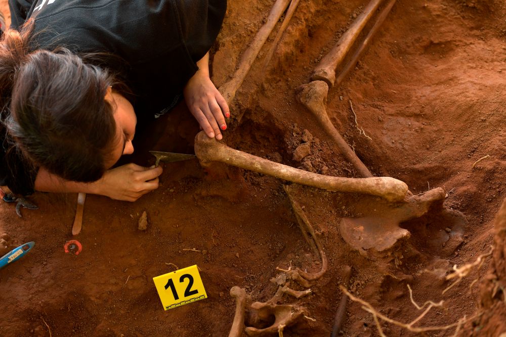 La exhumación de una fosa en Asturias se cierra con 14 cadáveres localizados
