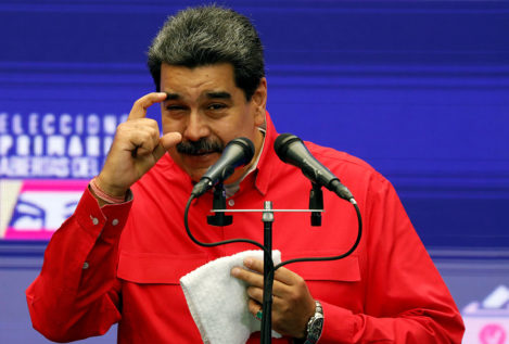 Maduro celebra como un logro el comienzo de las negociaciones con Guaidó