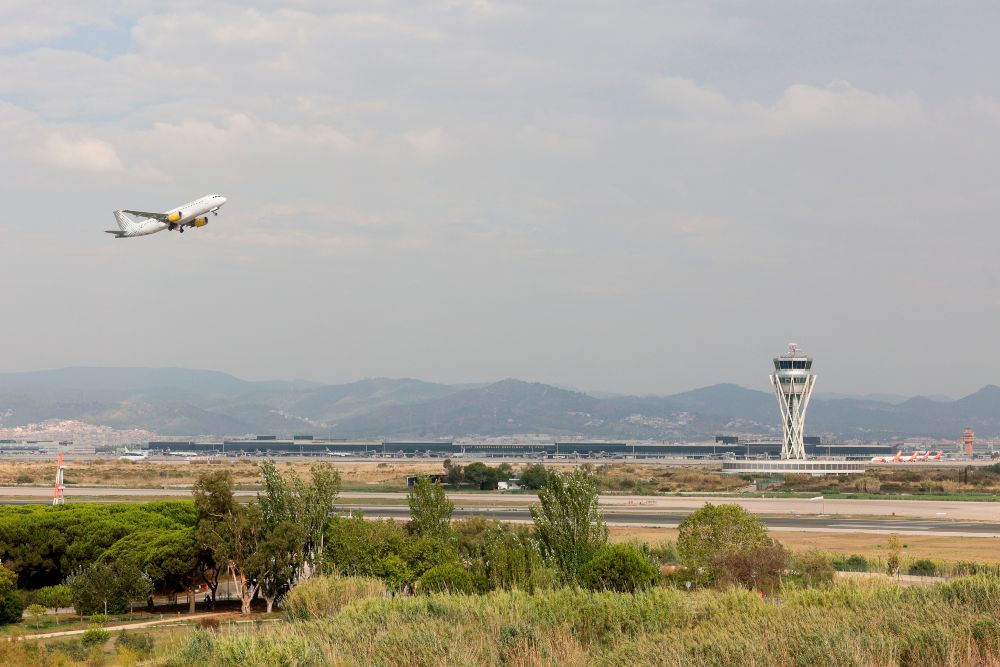 Los aeropuertos españoles recuperarán el tráfico precovid a finales de 2025