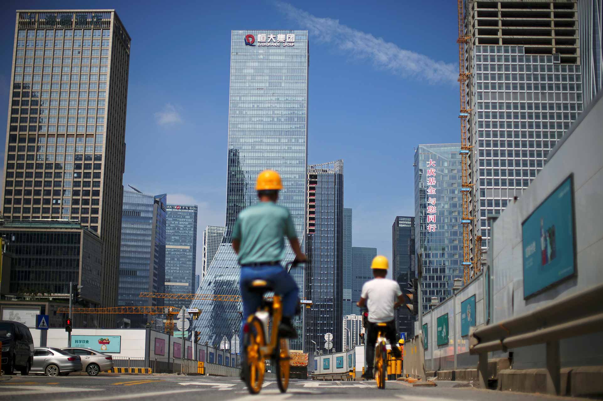 Los mercados mundiales tiemblan ante la posible quiebra de una inmobiliaria china 1