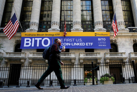 El primer fondo indexado al bitcoin debuta en Wall Street