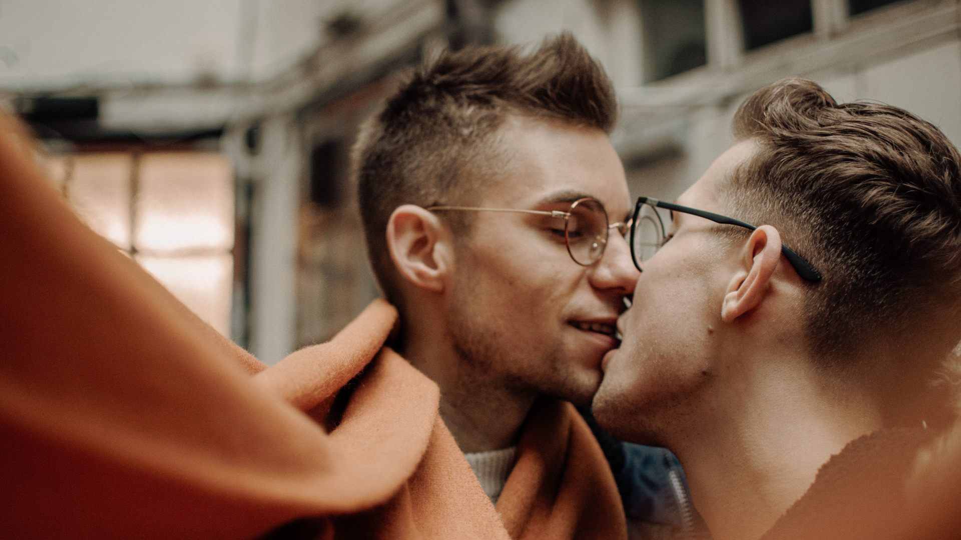 Masajistas, planes y ligues: llega una nueva 'app' gay