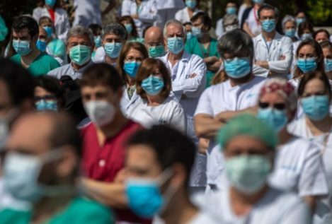 El Govern irrita a los puristas del catalán al no exigir a los sanitarios interinos saber el idioma