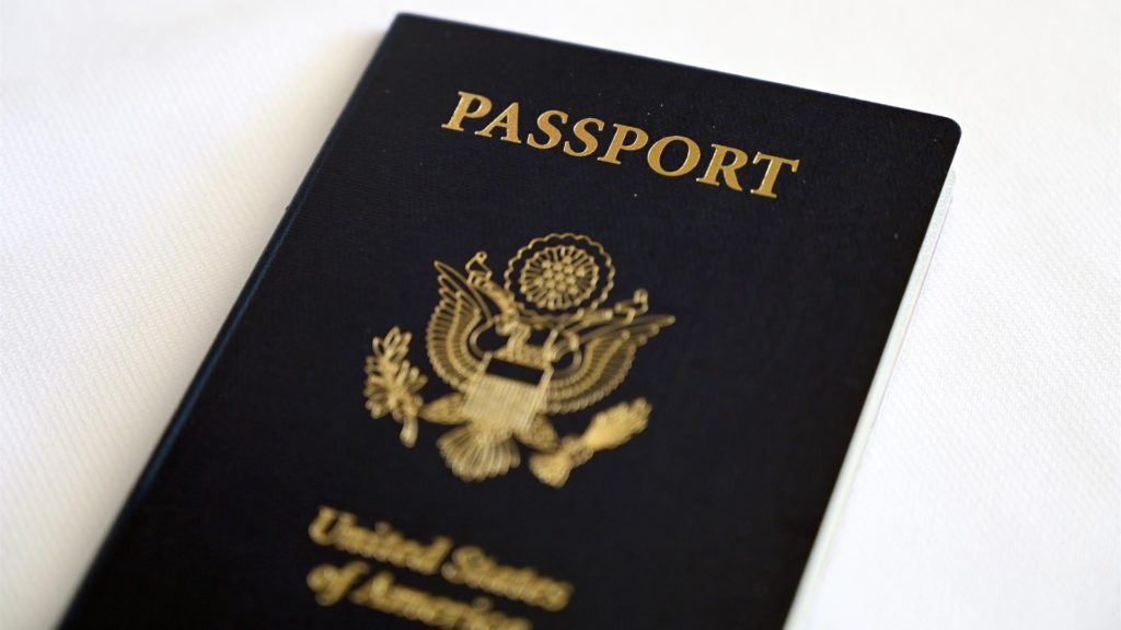 EEUU emite su primer pasaporte con género 'X'