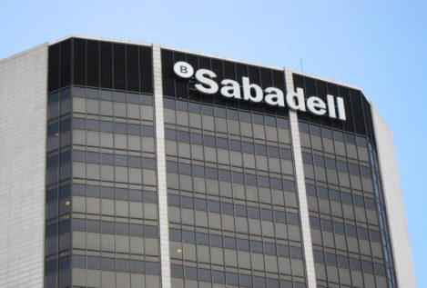 El Sabadell, el banco español con más crédito a ucranianos y rusos: hipotecas por 400 millones