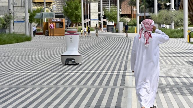 Emiratos Árabes Unidos acomete la mayor reforma legislativa de su historia