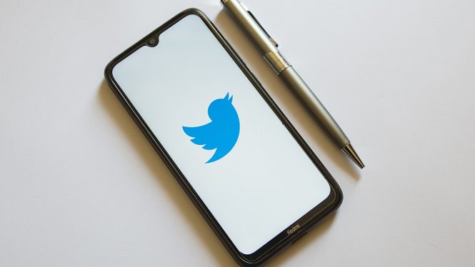 Twitter prohíbe la publicación de fotos o vídeos privados sin consentimiento