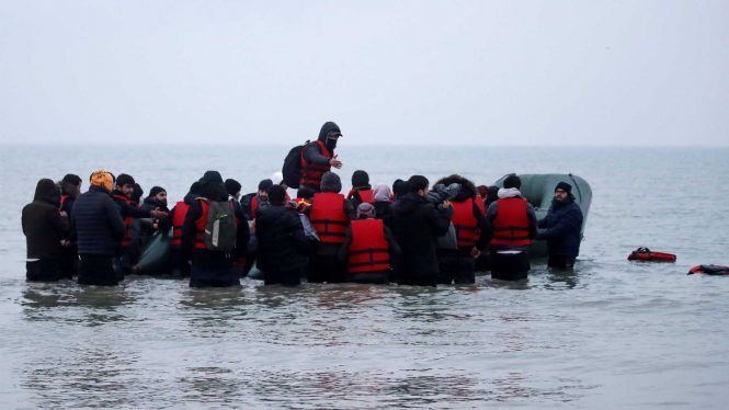 Mueren 31 migrantes en el peor naufragio en años en el canal de la Mancha