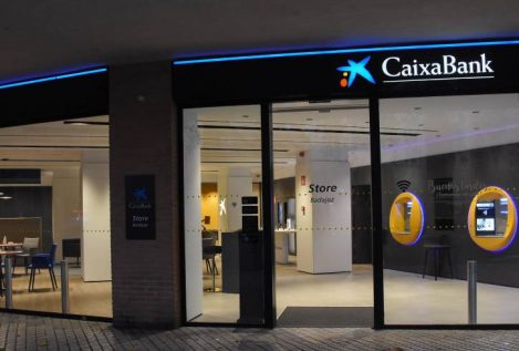 El 80% de los clientes de la antigua Bankia pagan más comisiones con Caixabank