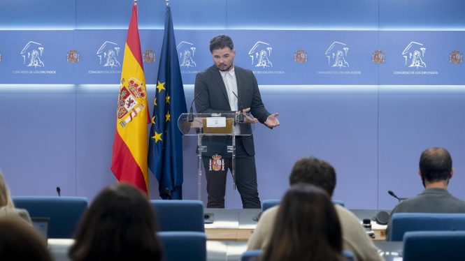 El Gobierno no obligará a Netflix a producir en catalán y ERC se revuelve diciendo que incluirá una enmienda