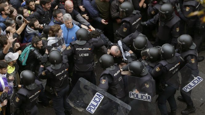 Por qué nadie quiere ser antidisturbios: 750 policías han dejado la unidad en cinco años