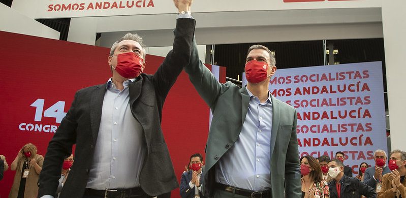 Pedro Sánchez y Juan Espadas en el Congreso del PSOE-A