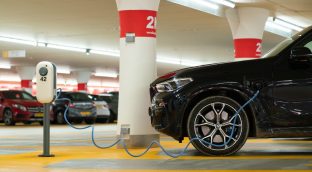 Dos nuevos estudios acercan la opción de usar en casa la energía del coche eléctrico