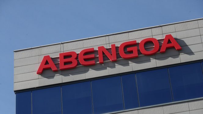 Abengoa presenta sus cuentas de 2020, con un recorte en sus pérdidas del 77%, hasta 129,4 millones