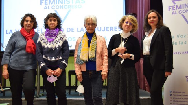 Feministas contra Montero: «La ley trans no es una cuestión de derechos, sino un negocio»