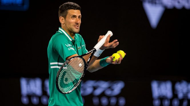 Australia investiga si Djokovic mintió para entrar en el país