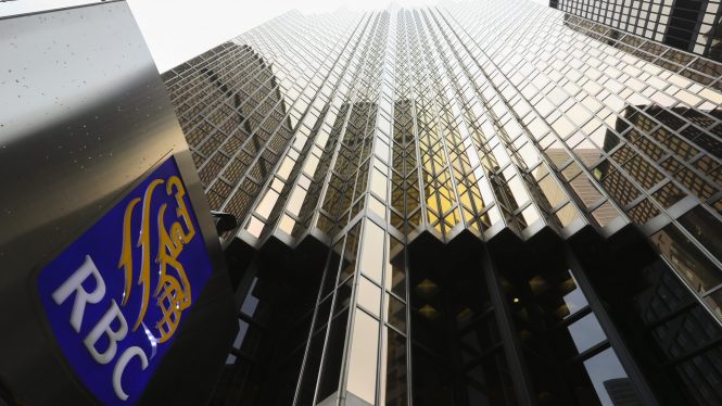 Amancio Ortega compra el rascacielos Royal Bank Plaza de Toronto por 800 millones