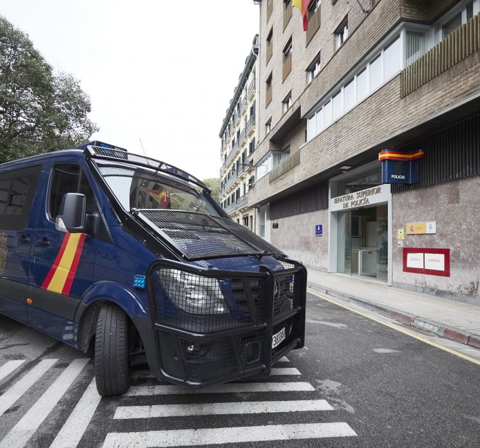 Reino Unido lanza una operación para localizar a 12 fugitivos que podrían estar en España