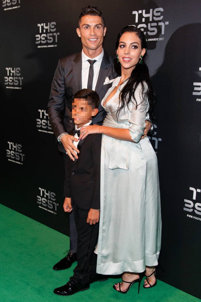 Cristiano Ronaldo tuvo a sus tres primeros hijos a través de un vientre de alquiler (Gtres)