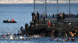 El Gobierno oculta el número de inmigrantes que entró en Ceuta seis meses después de la crisis