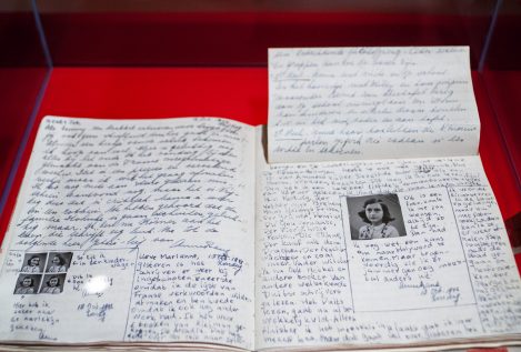 Un notario judío reveló el escondite de la familia de Ana Frank a los nazis