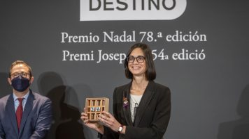 La periodista Inés Martín Rodrigo gana el Premio Nadal de novela con 'Las formas del querer'