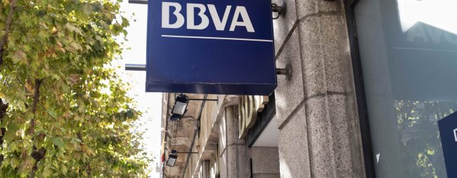 BBVA emula al Santander y pone en alquiler 354 sucursales cerradas tras el ERE