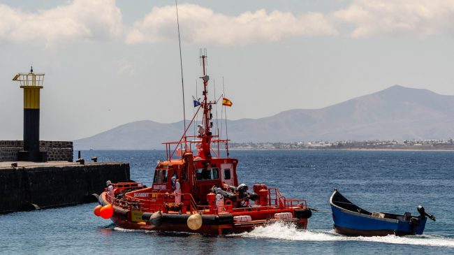 Rescatadas dos embarcaciones con 55 inmigrantes en aguas de Gran Canaria
