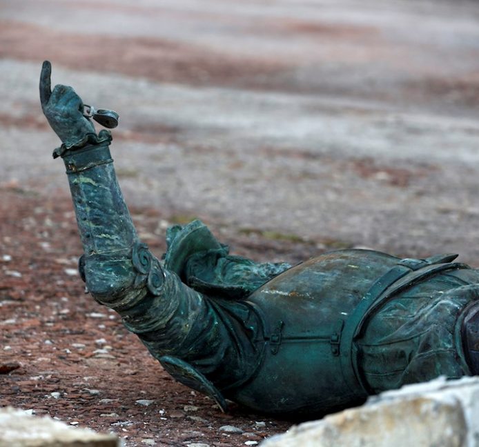 Derriban la estatua de Ponce de León en Puerto Rico horas antes de la visita de Felipe VI