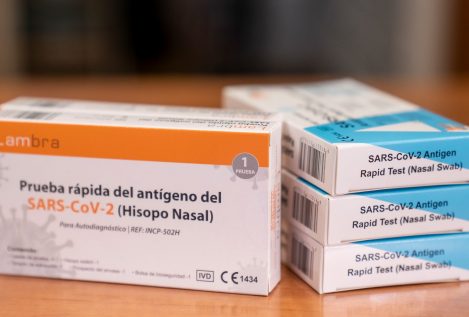 El BOE publica el límite máximo del precio de los test de antígenos en 2,94 euros