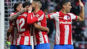 El Atlético de Madrid derrota al Rayo Vallecano y vuelve a puestos 'Champions'