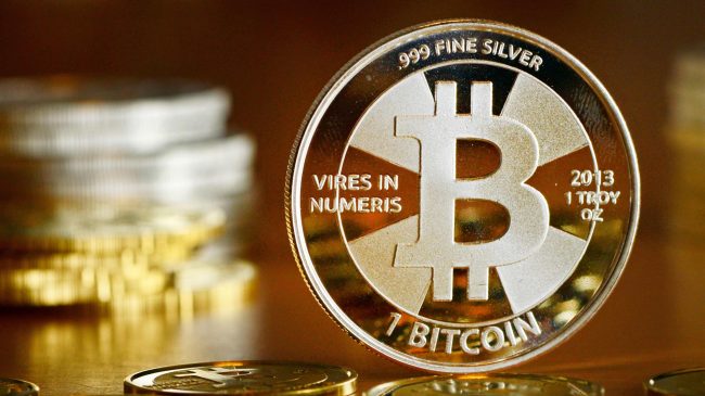 La OCU alerta de los «gastos ocultos desproporcionados» en la compra de bitcoins