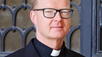 El jesuita Hans Zollner: «Los responsables de encubrir abusos deben disculparse»