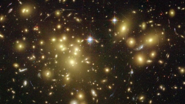 ¿Qué está pasando con la materia oscura del Universo?