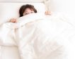 Dormir desnudo: ventajas para la salud de irse a la cama sin pijama (y algún inconveniente)
