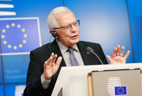 Borrell desliza una crítica a Puigdemont a raíz de Ucrania: «Zelenski no ha huido en un coche»