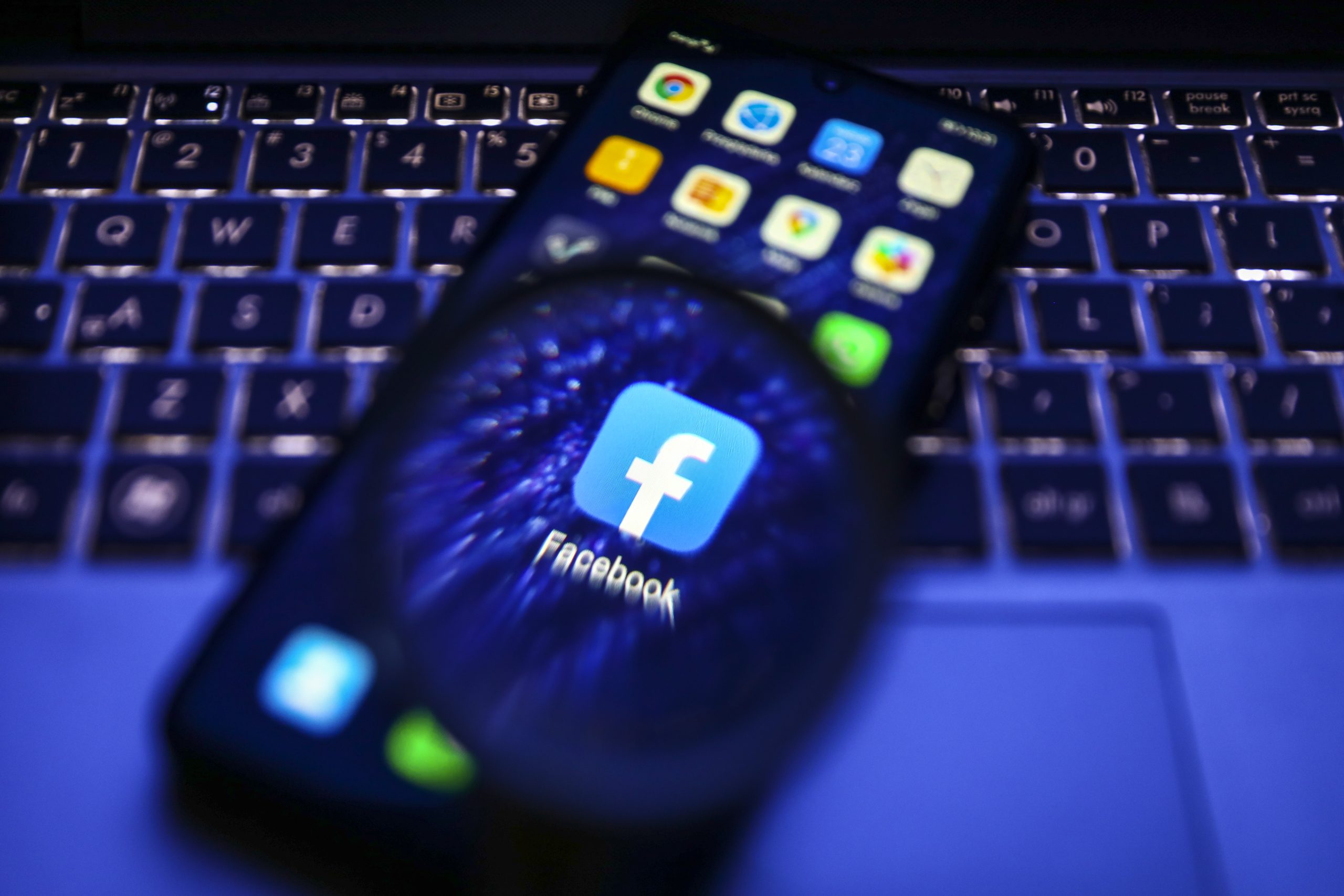 Zuckerberg amenaza con cerrar Instagram y Facebook en Europa