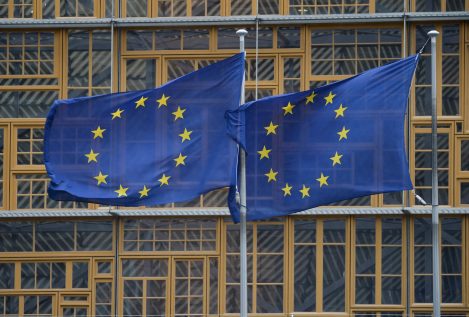 Bruselas pide prorrogar el certificado covid para viajes en la UE hasta junio de 2023