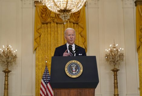 Biden advierte a Putin de que «pagará las consecuencias» de atacar Ucrania