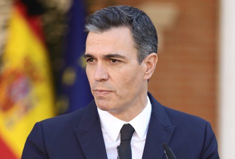 Sánchez descarta adelantar las elecciones y apuesta por Casado: «Es nuestro candidato»