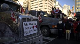 Las protestas de camioneros empiezan a dañar las economías de Canadá y EEUU