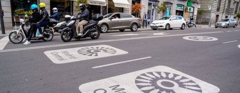 El Gobierno abre la puerta a cobrar por circular con vehículos por el centro de las ciudades