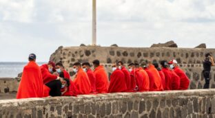 El giro en el Sáhara no frena la inmigración ilegal: 300 personas llegan a la costa canaria en un día