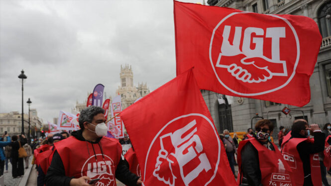 La fiscalía denuncia a una empleada de UGT por desviar dos millones del sindicato a su marido y amigas