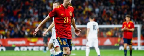 Un gol de Dani Olmo da la victoria a la selección española frente a Albania en Barcelona